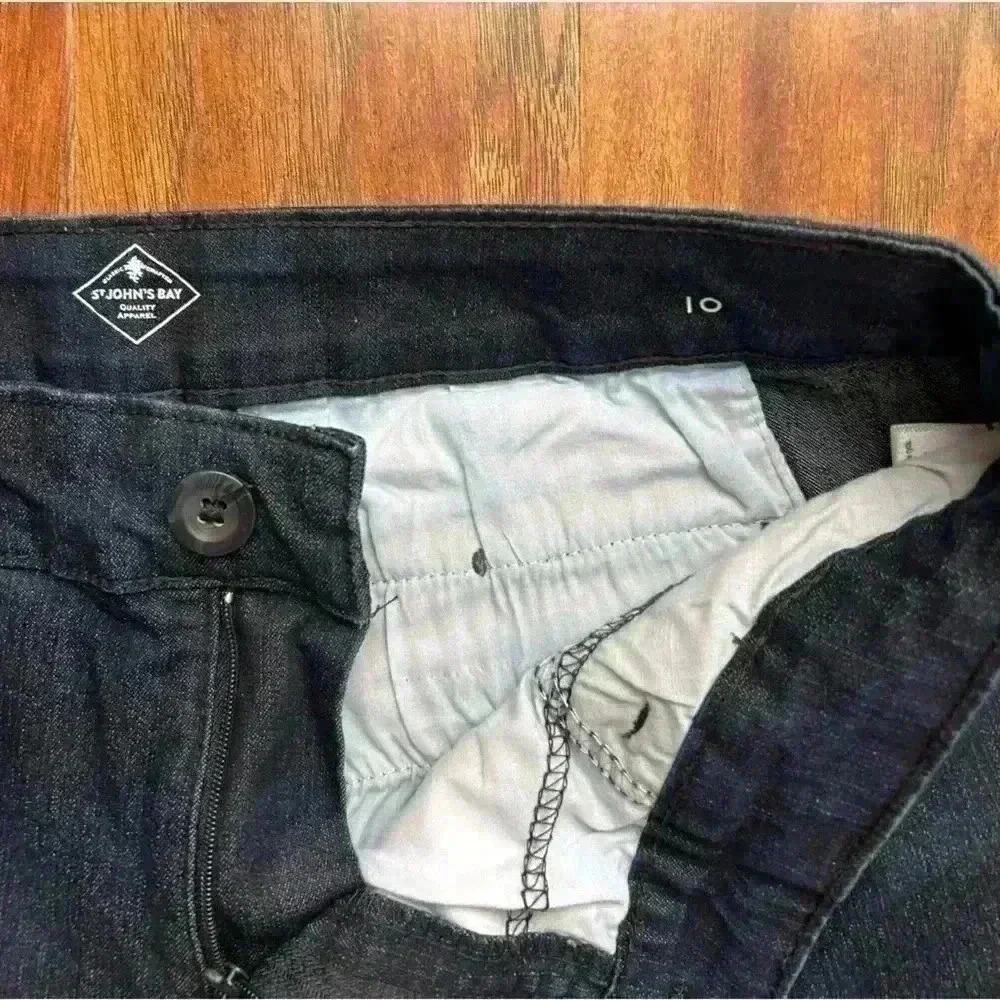 St. John Bay Women’s Capris Size 10 - Picture 5 of 5